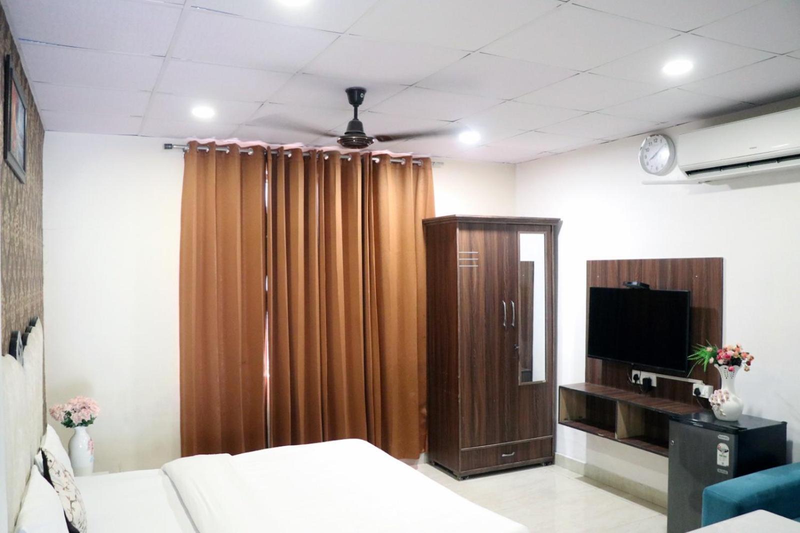 Sheela Stays Ludhiana Exterior photo